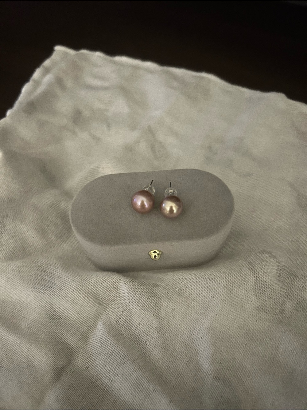 NWOT 10-11mm champagne purple Pearl Stud Earrings